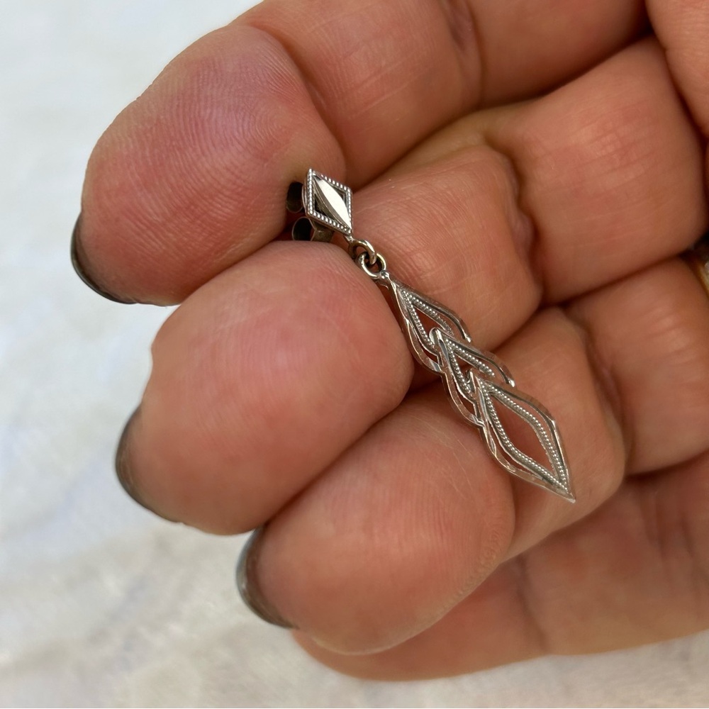 14kt Solid White Gold Single Dangle Earring Roman… - image 4